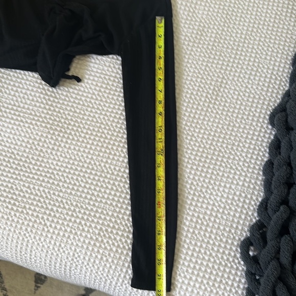 Boohoo Crop Top - Picture 8 of 8